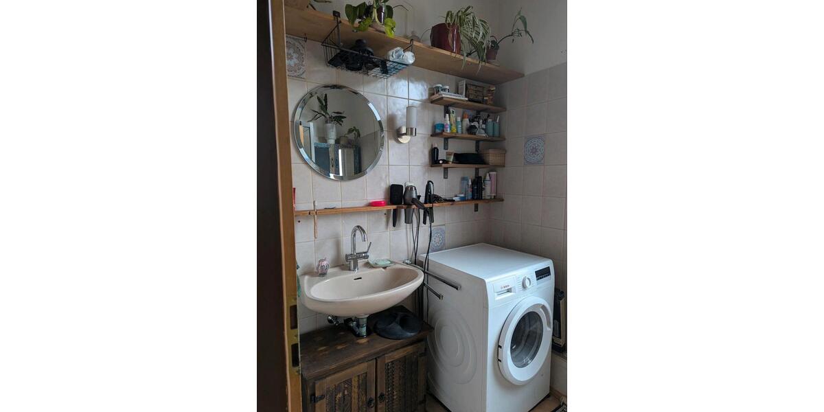 Gemütliche, helle Wohnung zur Untermiete Mai- Oktober 1 zimmer