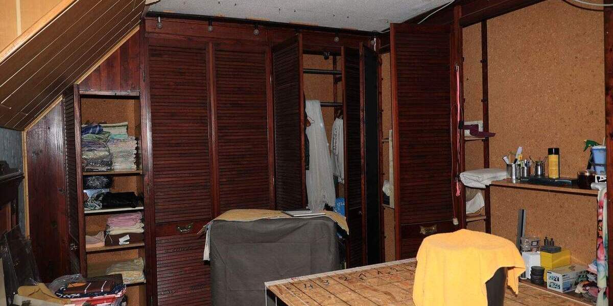 Schönes altes Zechenhaus, sanierungsbedürftig mit Potenzial 4 zimmer