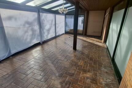 Großes Einfamilienhaus - Wohn-Lagernutzung - Mietdauer 18 Monate 5 zimmer