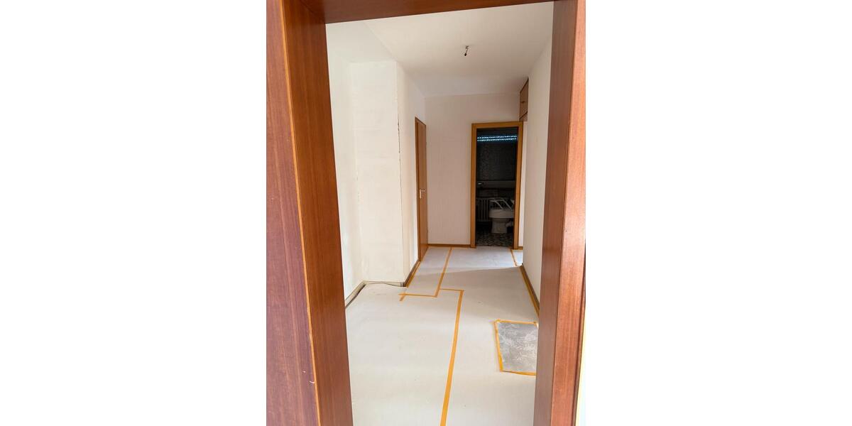 4,5 Zi. Mietwohnung mit Garten in Düsseldorf-Garath 4.5 zimmer