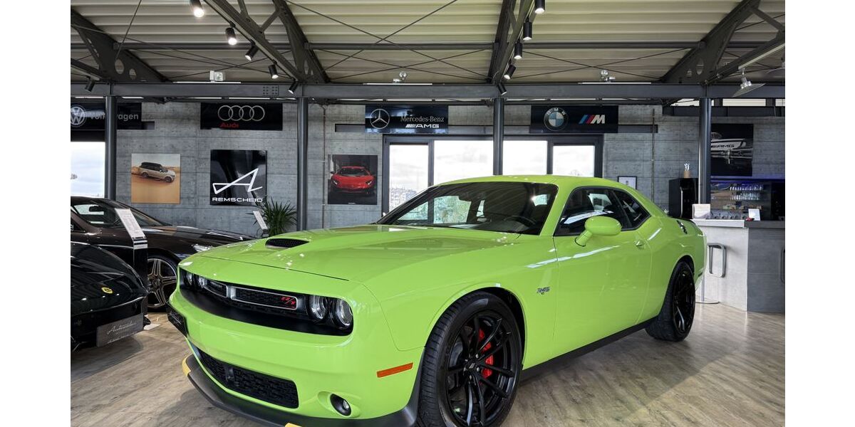 Dodge Challenger 9.621 km 46.990 &euro; Remscheid 42859