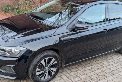 VW Polo 62.000 km 14.990 &euro; Duisburg 47249