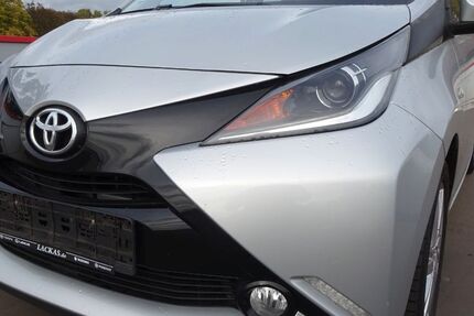 Toyota Aygo (X) 61.000 km 7.590 &euro; Solingen 42719