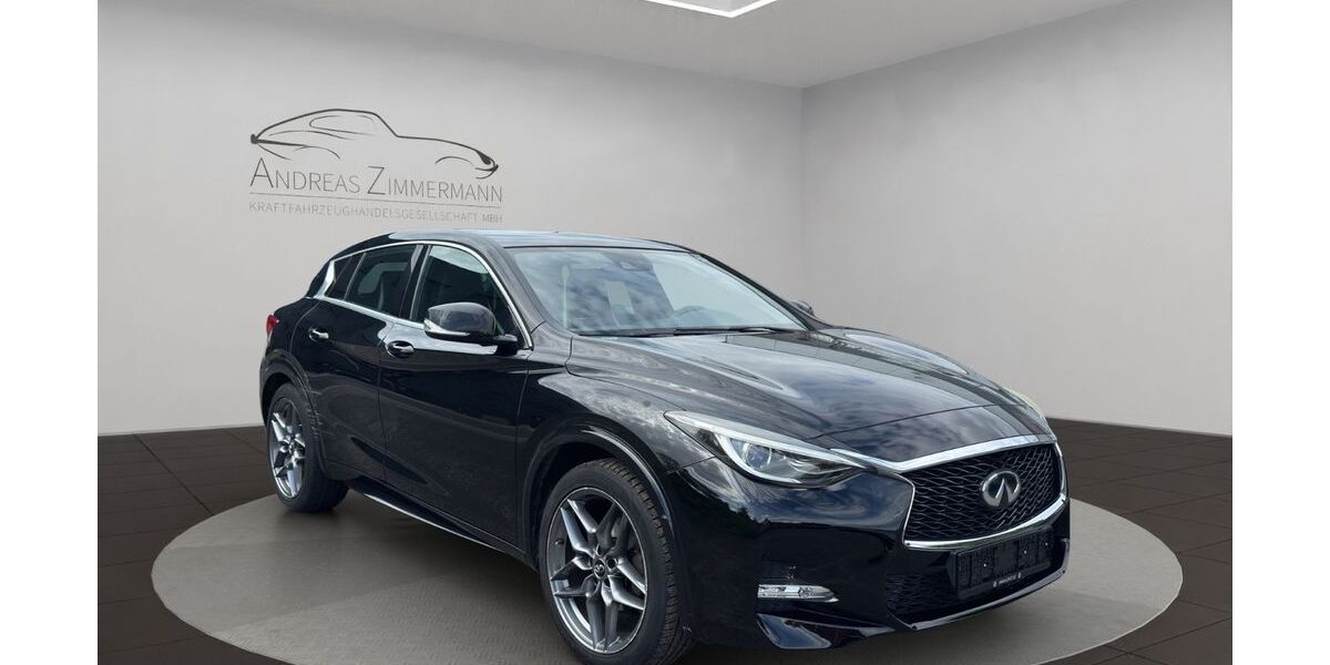 INFINITI Q30 69.800 km 14.900 &euro; Kaarst 41564