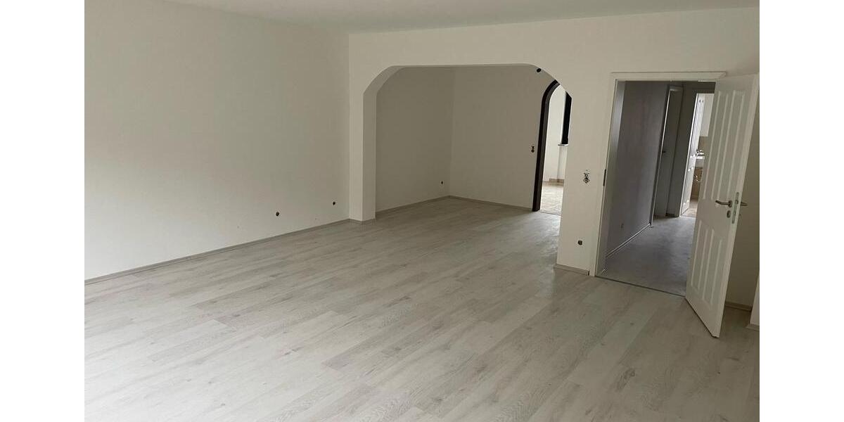 Reihenhaus Wuppertal Gemarkung Elberfeld - 5 Zimmer, 165 m&sup2;, 1.800&euro; | Angebot:25057867