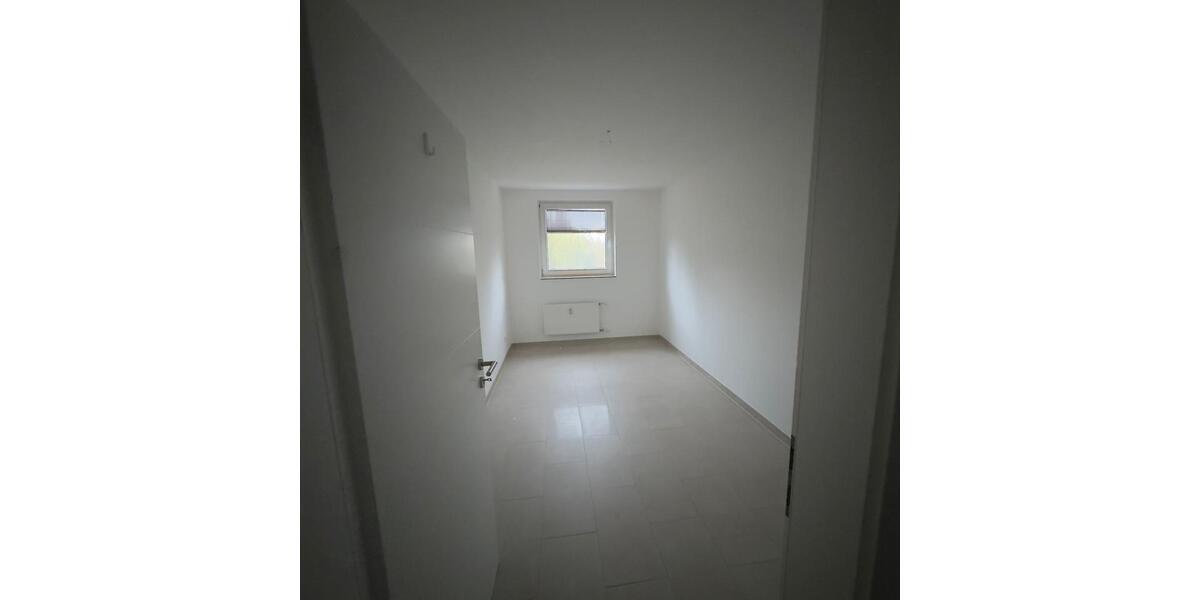 Etagenwohnung Duisburg Beeck - 4 Zimmer, 91 m&sup2;, 1.200&euro; | Angebot:26447924