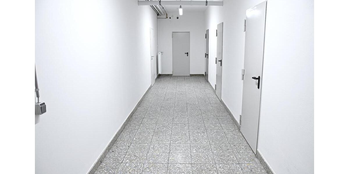 Lager- Büroraum ca. 14,5 m² in 40597 Düsseldorf-Benrath zimmer