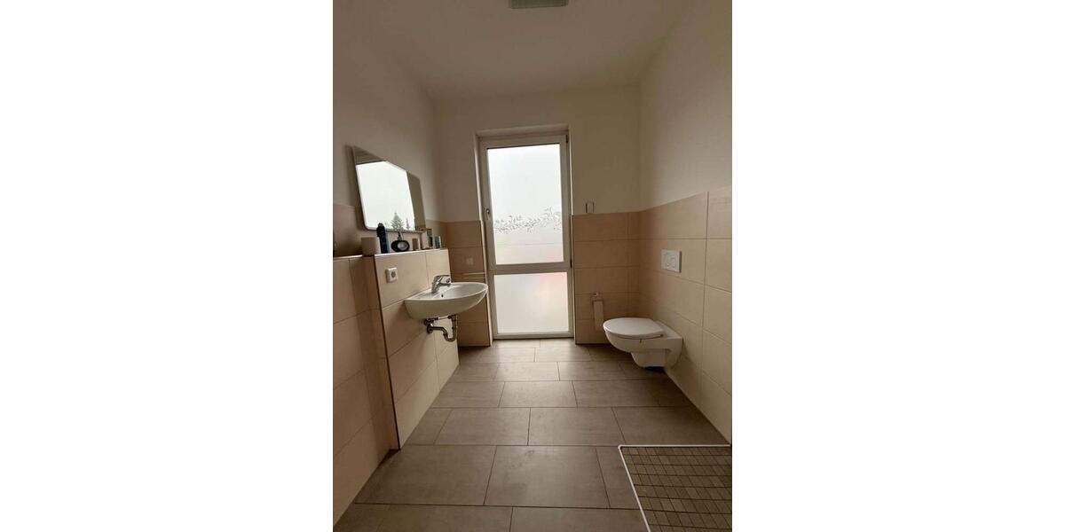 Dachgeschoßwohnung Leverkusen Schlebusch - 2 Zimmer, 70 m&sup2;, 890&euro; | Angebot:25710787