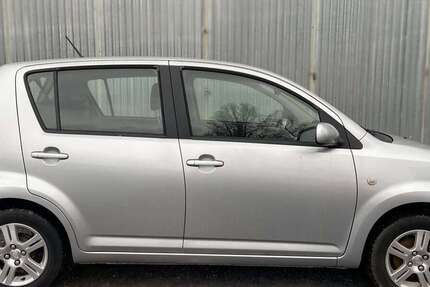 Subaru Justy 124.000 km 2.990 &euro; Düsseldorf 40237