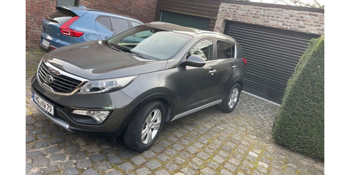 Kia Sportage 93.000 km 12.200 &euro; Mönchengladbach 41063