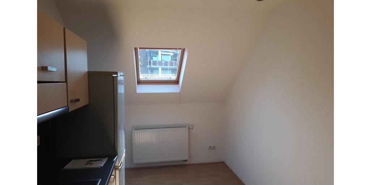 Dachgeschoßwohnung Mönchengladbach Süd - 1 Zimmer, 30 m&sup2;, 350&euro; | Angebot:25424814