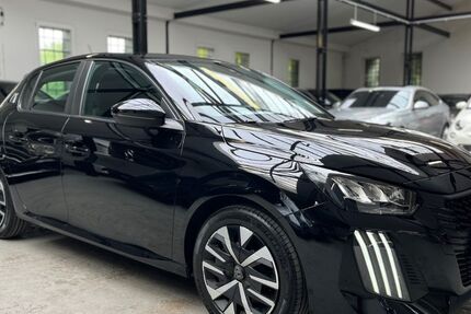 Peugeot 208 80.000 km 12.400 &euro; Velbert 42551