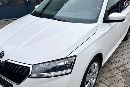 Skoda Fabia 59.000 km 12.100 &euro; Oberhausen 46145