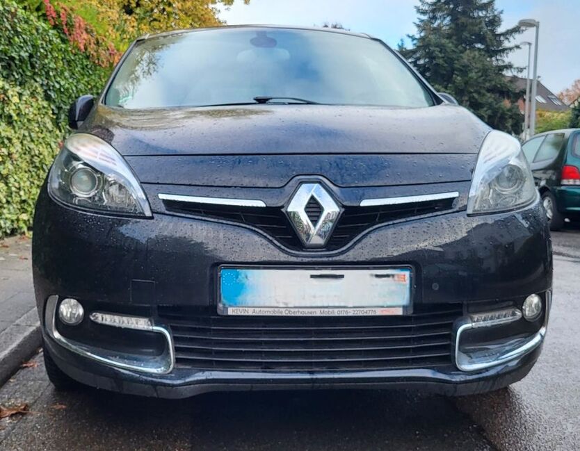 Renault Scenic 133.000 km 5.950 € Mülheim 45473