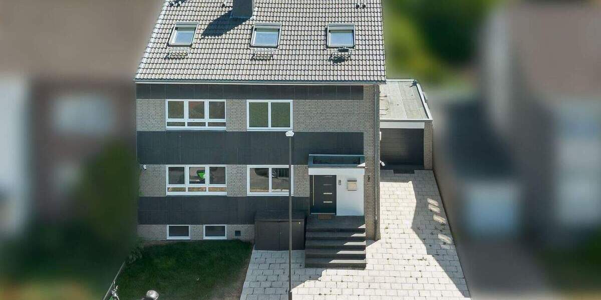 Einfamilienhaus Düsseldorf Lörick - 9 Zimmer, 178 m&sup2;, 1.200.000&euro; | Angebot:23950738