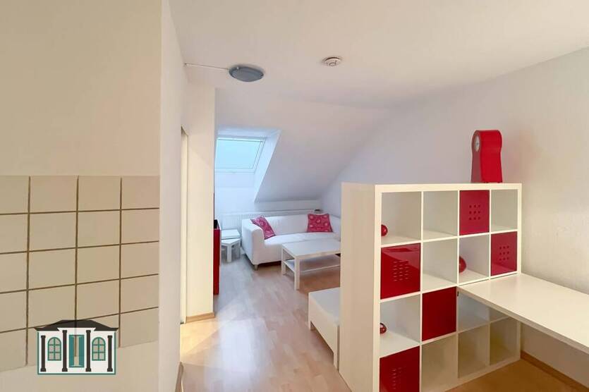 Schnuckelige Dachgeschoßwohnung zwischen Cronenberg Zentrum und Hahnerberg
