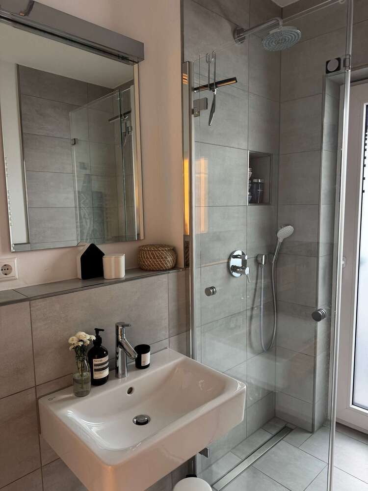 Wohnung zum Mieten in Düsseldorf 983 € 28.89 m²