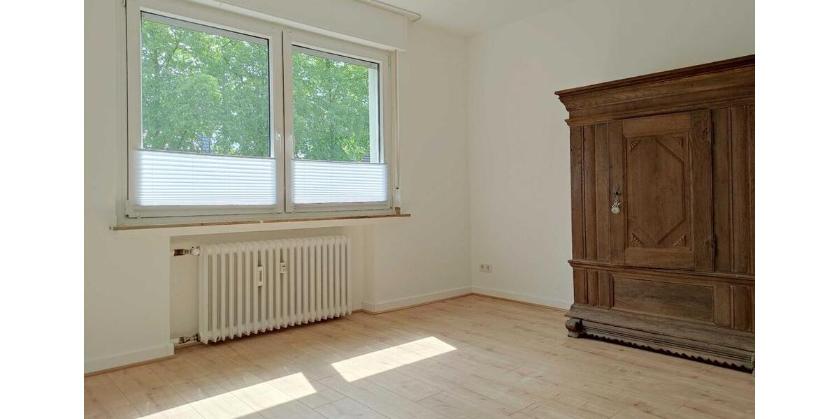 Erdgeschoßwohnung Langenfeld (Rheinland) - 2 Zimmer, 61 m&sup2;, 670&euro; | Angebot:26493782