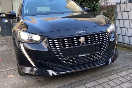 Peugeot 208 65.000 km 12.200 &euro; Mülheim an der Ruhr 45476