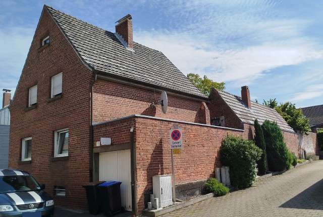 Haus zum Kaufen in Grevenbroich - Wevelinghoven 427.000 € 142 m²