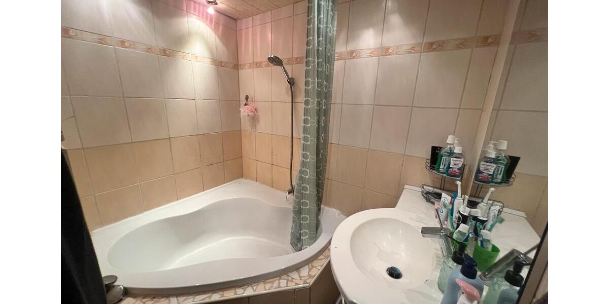 Etagenwohnung Dormagen Hackenbroich - 3 Zimmer, 73 m&sup2;, 1.300&euro; | Angebot:25299078