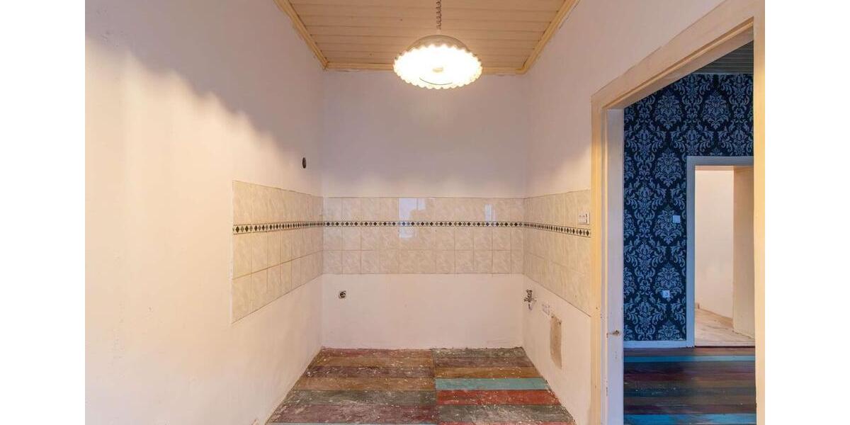 Reihenhaus Mönchengladbach - 6 Zimmer, 130 m&sup2;, 180.000&euro; | Angebot:26443550