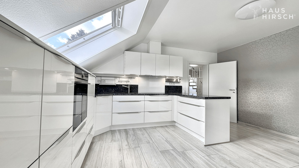 Exklusive 117 qm Luxuswohnung in Ratingen Mitte - Licht & Lebensqualität, Stellplatz, Balkon Küche. 2 zimmer