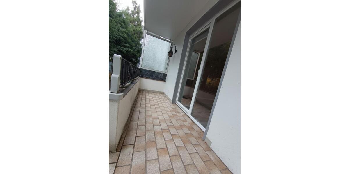 Altersgerechte EG Wohnung, eigene Garten Neuss City zu verkaufen 4 zimmer