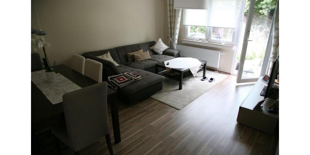 Traumhafte 3-Zimmer-Wohnung mit großem Garten in Solingen-Gräfrat 3 zimmer