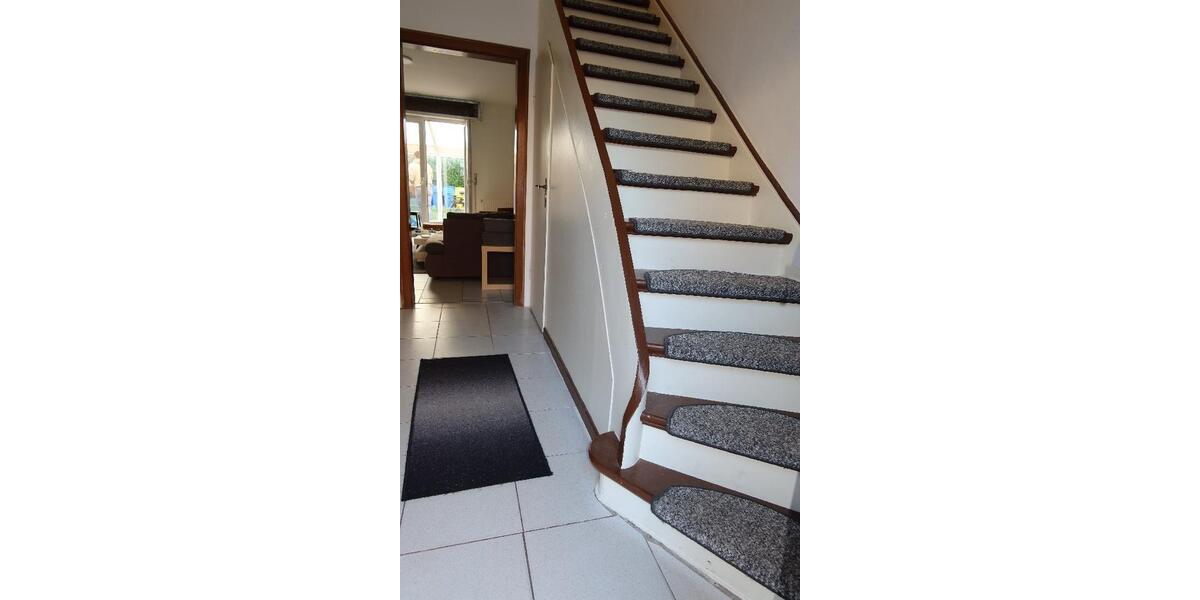 Etagenwohnung Viersen Hülsdonk - 3 Zimmer, 94 m&sup2;, 1.100&euro; | Angebot:26137559