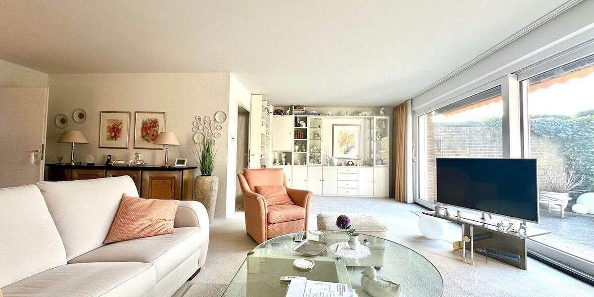 Gepflegte Doppelhaushälfte mit großem Grundstück 5 zimmer