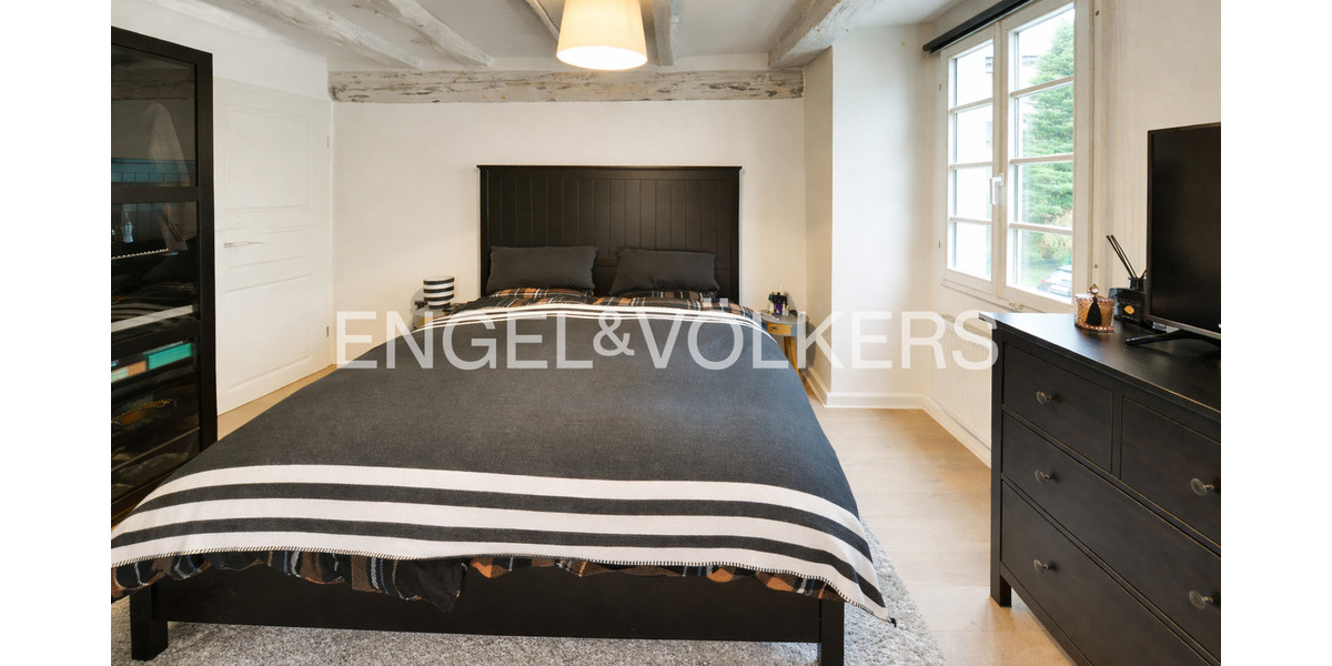 Einfamilienhaus Mettmann Metzkausen - 7 Zimmer, 270 m&sup2;, 725.000&euro; | Angebot:25688636