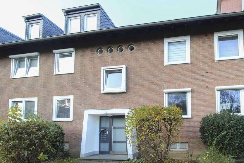 Wohnung zum Kaufen in Neuss 220.000 € 75.12 m²