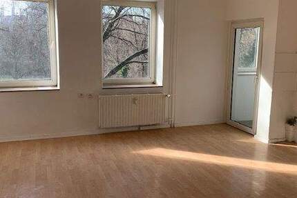 Wohnung Duisburg Marxloh - 2 Zimmer, 61 m&sup2;, 430&euro; | Angebot:24482600