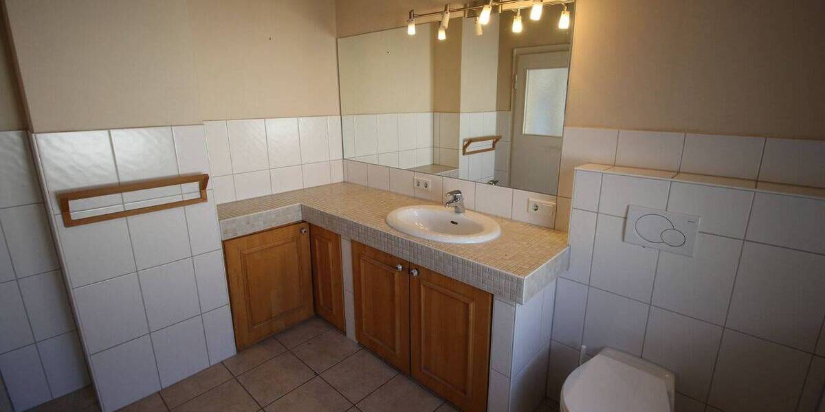 Reihenmittelhaus Düsseldorf Stockum - 4 Zimmer, 106 m&sup2;, 700.000&euro; | Angebot:26105538