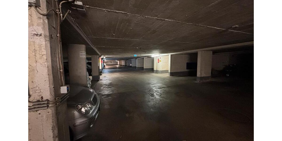 Garagen / Stellplätze Düsseldorf Lörick - 135&euro; | Angebot:26454381