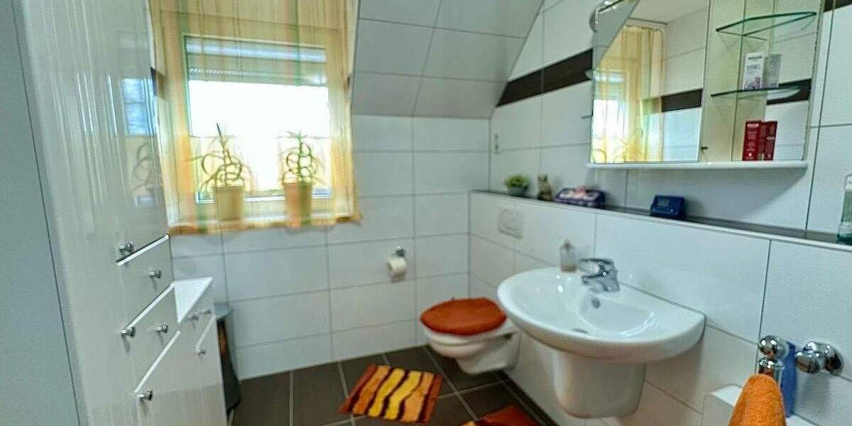 Doppelhaushälfte Neuss Erfttal - 5 Zimmer, 103 m&sup2;, 499.000&euro; | Angebot:25736813