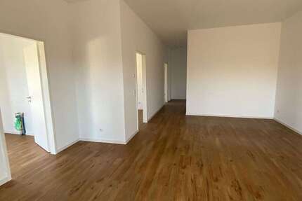 Wohnung zum Mieten in Wuppertal 775 € 81.51 m² 3 zimmer