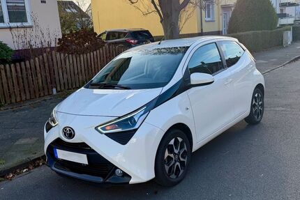 Toyota Aygo (X) 32.000 km 11.500 &euro; Düsseldorf 40627