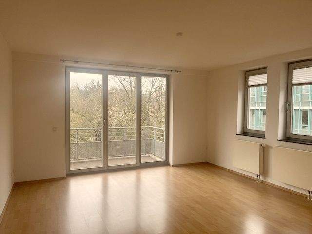Etagenwohnung Düsseldorf Derendorf - 2 Zimmer, 61 m&sup2;, 670&euro; | Angebot:25836364