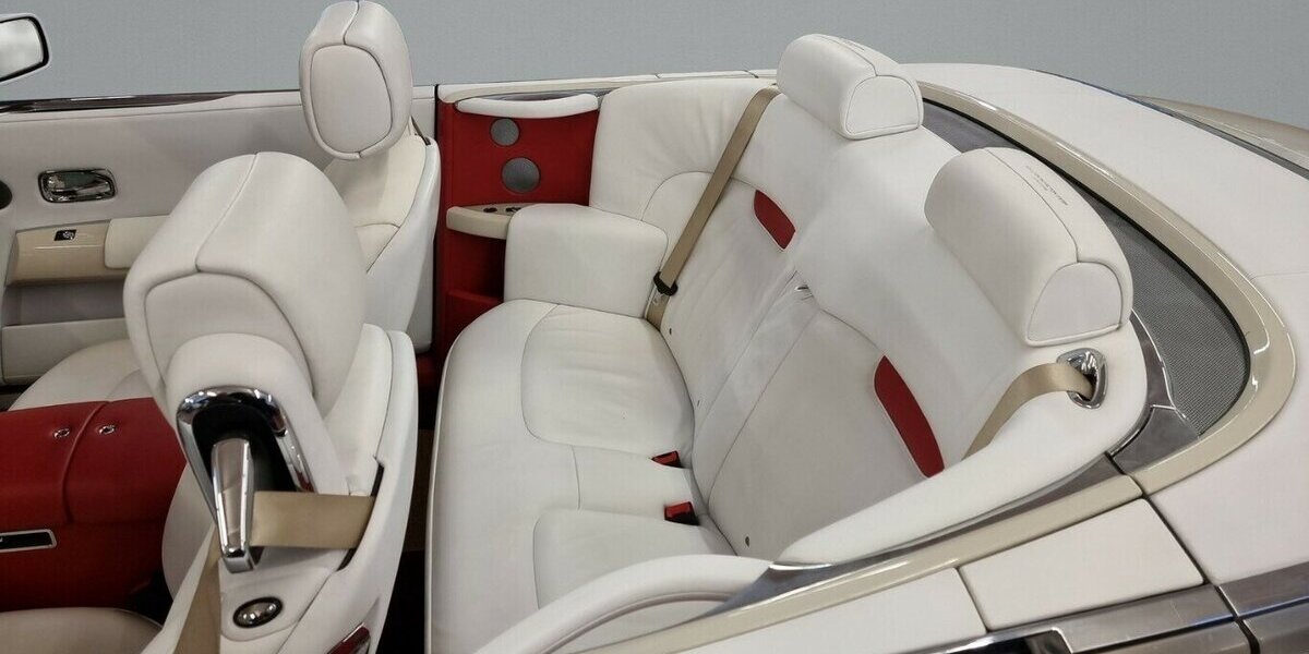 Rolls Royce Phantom Drophead Bespoke Spezial 21.800 km 195.000 &euro; HAAN 42781