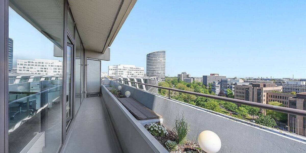 Etagenwohnung Düsseldorf Golzheim - 2 Zimmer, 65 m&sup2;, 359.000&euro; | Angebot:26731330