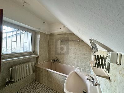 KOMPAKT, HELL UND KOMFORTABEL - Dachgeschoßwohnung Düsseldorf Stadtbezirk 3 | Angebot:26866080