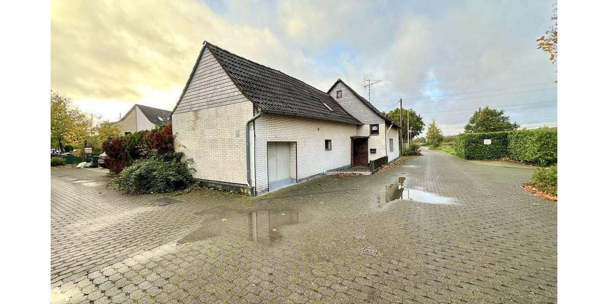 Sanierungsbedürftiges Haus mit großem Garten und Garage in idyllischer Feldrandlage 4 zimmer