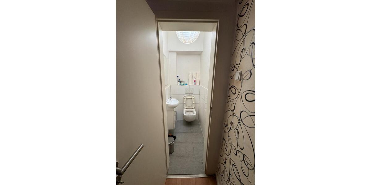 55 qm | voll möbliert | ruhiger Hinterhof & eigener Eingang 2 zimmer