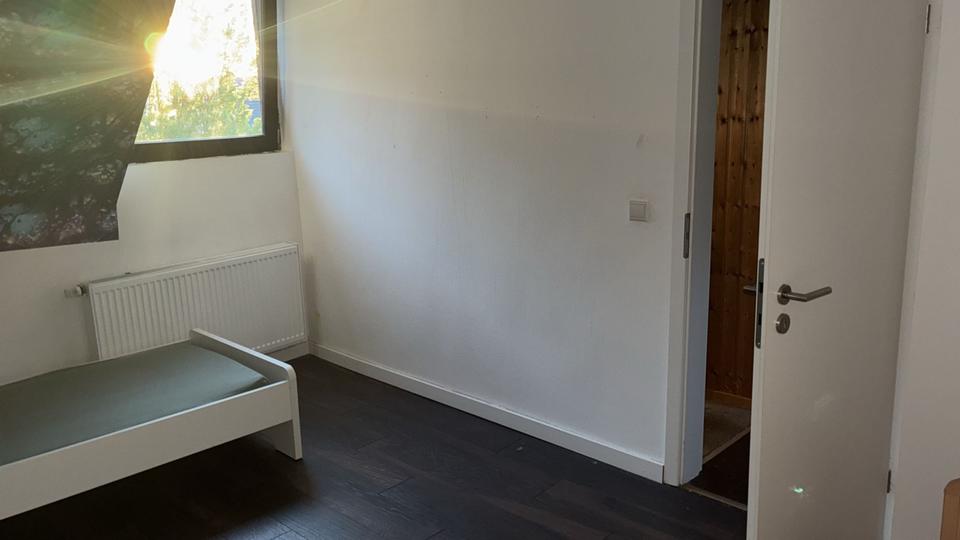 Einfamilienhaus Mönchengladbach Nord - 5 Zimmer, 150 m&sup2;, 9&euro; | Angebot:26391184