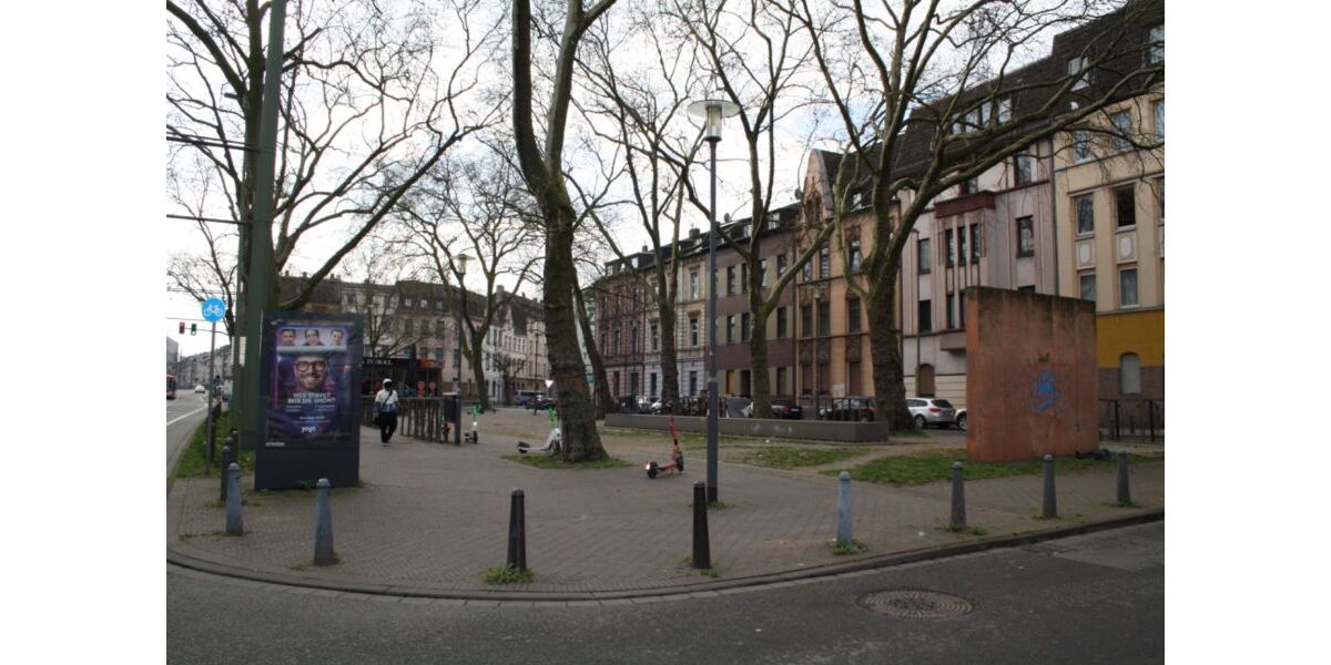 Provisionsfrei* Mehrfamilienhaus mit 277 m² Wohnfläche, komplett renoviert, vollvermietet, provisionsfrei vom Handwerker - Mehrfamilienhaus, Wohnhaus Duisburg Duisburg-Mitte | Angebot:26498458