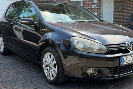 VW Golf 141.060 km 5.900 &euro; Meerbusch 40667