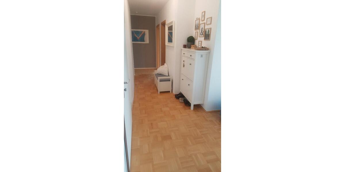 Etagenwohnung Leverkusen - 4 Zimmer, 130 m&sup2;, 1.600&euro; | Angebot:26302934
