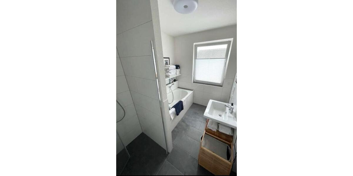 Einfamilienhaus in Jüchen Hochneukirch ab April 2026 zu vermieten 4 zimmer